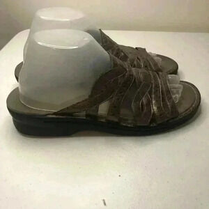 Clarks Womens size 9M bronze gold leather slide on sandals wedge heel
